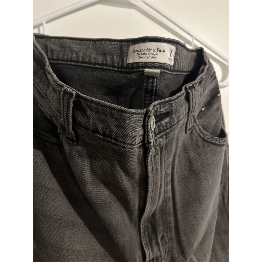 Abercrombie & Fitch Curve Love Ankle Straight Ultra High Rise Black Jeans 28 6R
